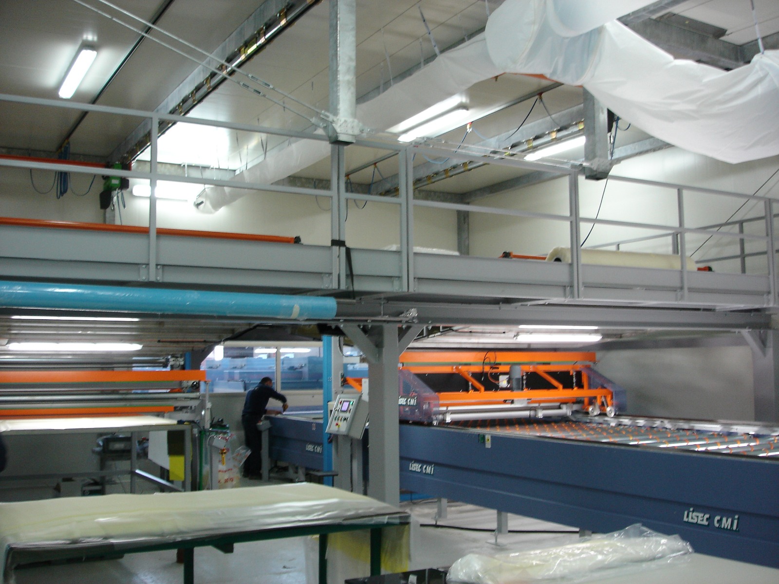 Línea de ensamble de vidrio laminado LAMICID